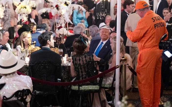 “了不起的特朗普”花天酒地，4200万美国人却正挨饿