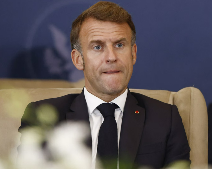 法国发生汽车故意撞人事件致10人受伤,马克龙发声