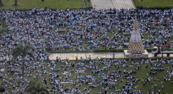 菲律宾首都爆发大规模反腐示威活动