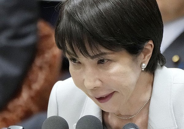 央视起底高市早苗黑历史:近期涉台错误言论并非偶然,在日本侵略战争、慰安妇、参拜靖国神社等问题上屡屡触碰红线,劣迹斑斑