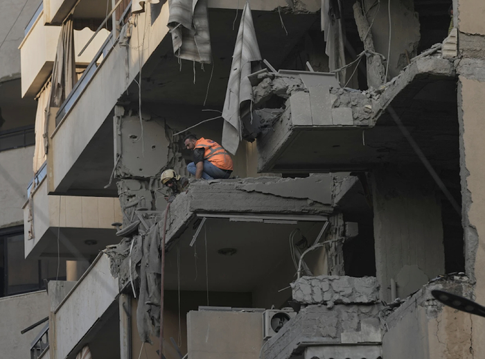 以色列空袭黎巴嫩首都并打死一名黎真主党领导人，伊朗发声：强烈谴责