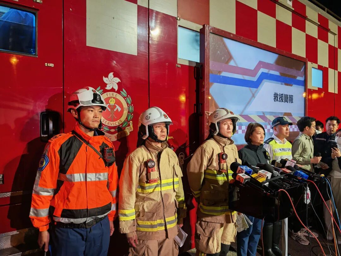 已有75人遇难！火灾前中后，香港宏福苑小区照片对比令人揪心……五级大火的五个谜团，应当被解答