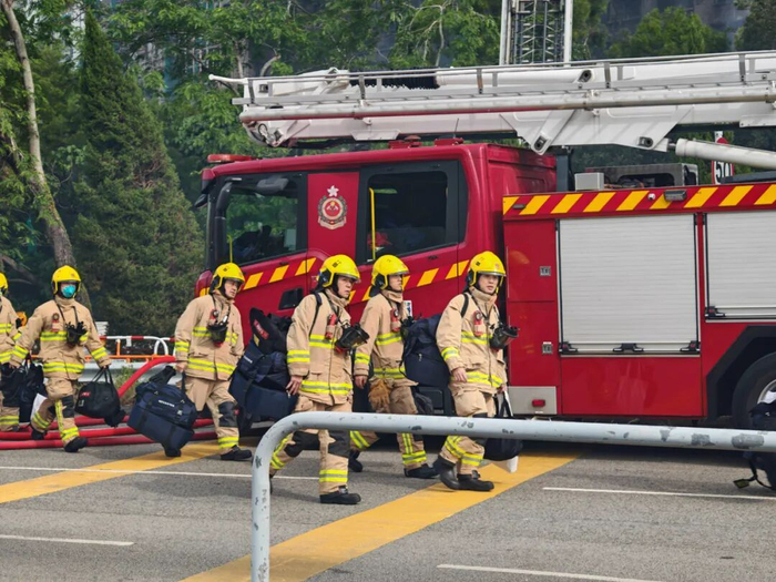 已有75人遇难！火灾前中后，香港宏福苑小区照片对比令人揪心……五级大火的五个谜团，应当被解答