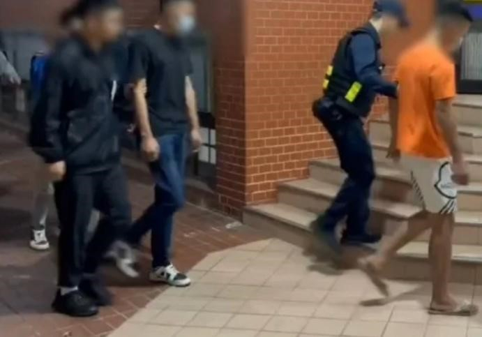 台媒：新竹市发生严重持刀伤人事件，台军现役军人或涉案