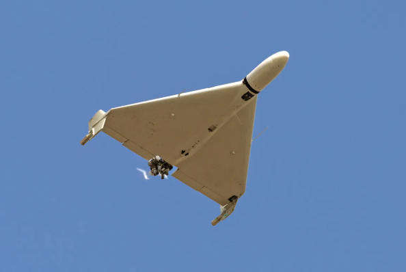 美国仿制伊朗的自杀式无人机，开始在中东部署