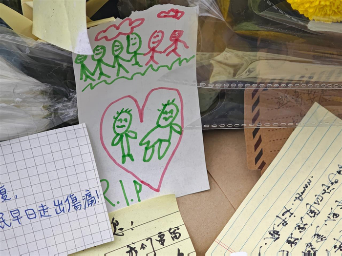 大火后的香港宏福苑:伤痛、自救与互助