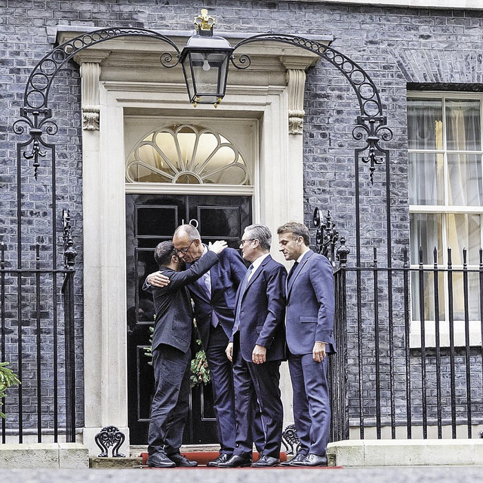 泽连斯基表态不会放弃任何领土,美媒:可能标志美国推动的俄乌“和平计划”失败