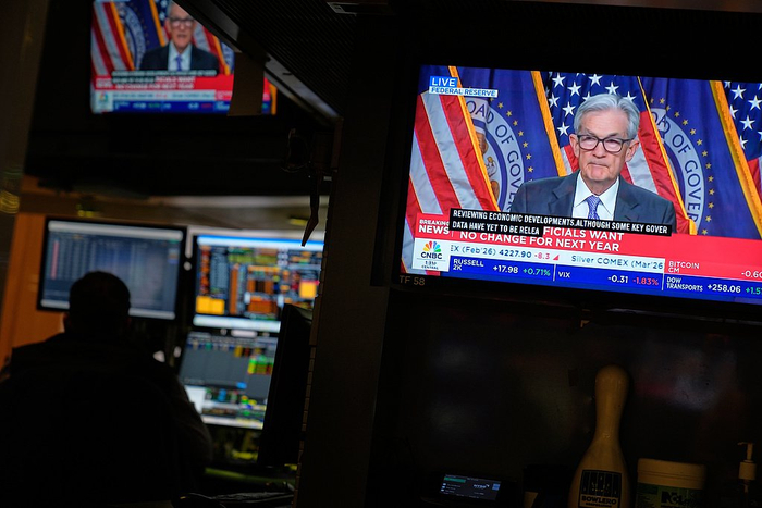 内部严重分歧,外有白宫施压,美联储降息暴露“内忧外患”