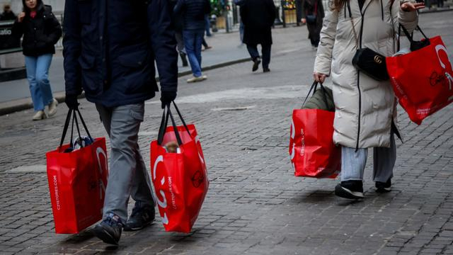 美联储连续第三次宣布降息，但特朗普看好的下一任美联储主席突然改口了？