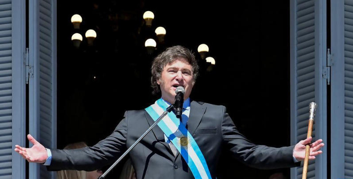 阿根廷政府公布“期中成绩单”