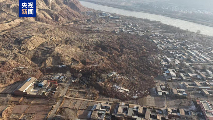 45户房屋被埋 无人员伤亡 甘肃省永靖县发生滑坡