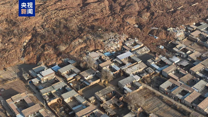 45户房屋被埋 无人员伤亡 甘肃省永靖县发生滑坡