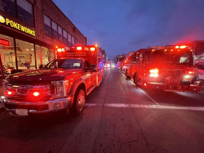 美国布朗大学再传枪声 目前已致多人死伤