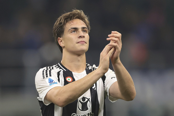 意媒:尤文开出年薪加奖金共600万欧,伊尔迪兹要求600万固定年薪