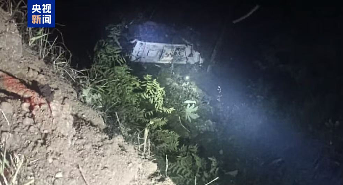 哥伦比亚发生一起交通事故 已致16人死亡