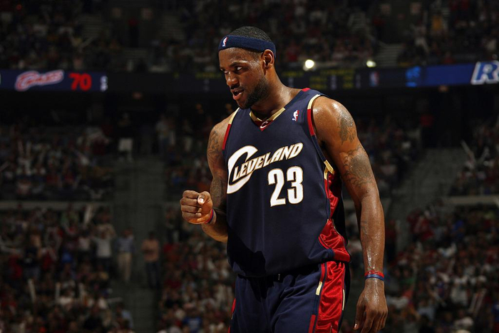 最年轻40分先生!榜首20年后终易主 前10幼詹占3席 一人压KD进前3