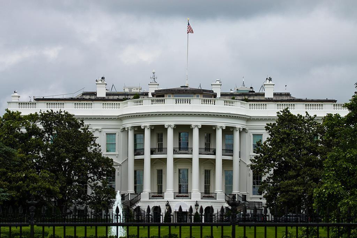 特朗普签署公告 进一步限制外国公民入境美国