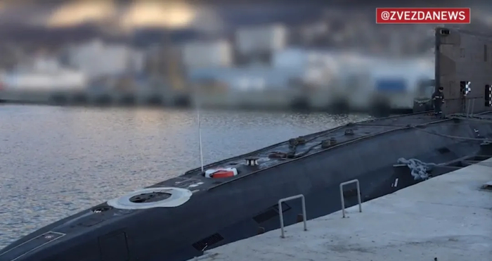 乌克兰神秘“第13组”首袭俄罗斯潜艇，海战规则正在被改写