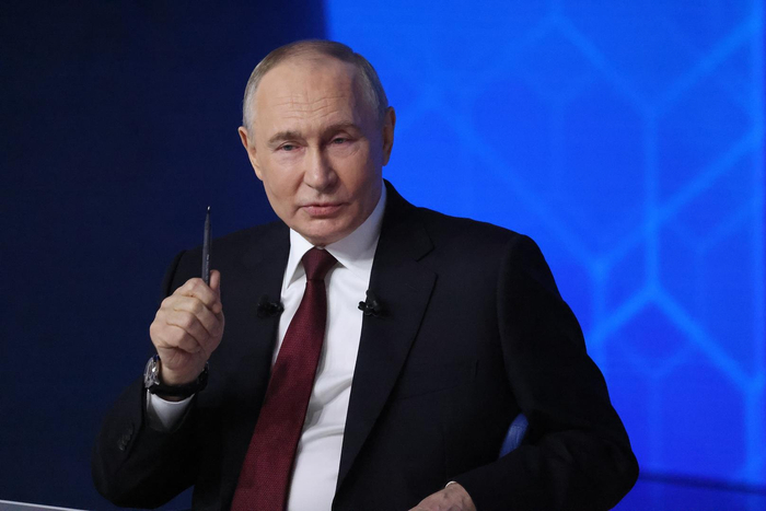 普京年度记者会开了超4小时：特朗普为结束俄乌冲突付出了严肃努力 俄中关系是世界稳定的重要因素