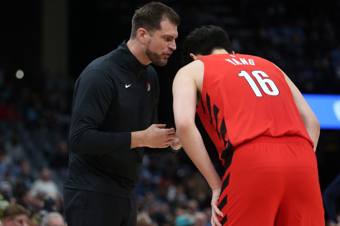 美媒体人：开拓者不是最适合杨瀚森的球队 克林根不行杨才有机会