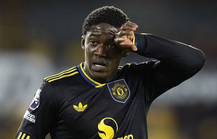 走不了！阿莫林：梅努是曼联的未来 若不签人的话很难放他离开