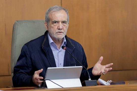 伊朗总统:伊朗正面临与美国、以色列和欧洲的“全面战争”