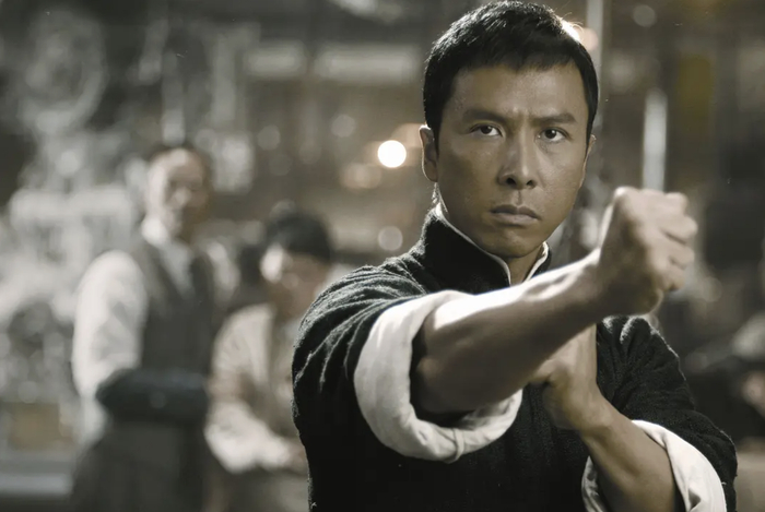 揭秘袁家班：袁祥仁与袁和平兄弟联手打造的动作江湖