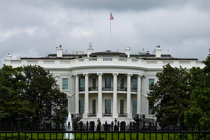 特朗普称美国已成功对委内瑞拉发动大规模袭击