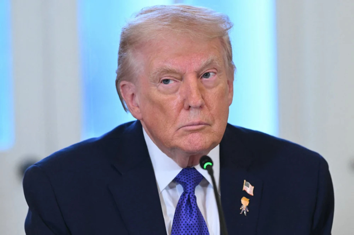 美媒爆:5名共和党议员“倒戈”后,特朗普“愤怒”向其打电话并发出威胁