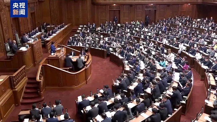 盯上6000米深海稀土!日本派船探查,距中国加强两用物项出口管制不到一周!高市早苗已决定提前大选