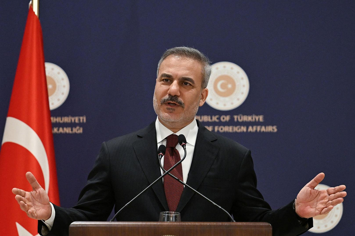 特朗普为何最后一刻叫停打击伊朗？海湾多国向美施压，连以色列都劝“刹一脚”