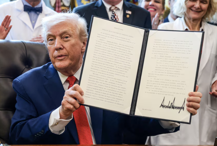 特朗普2.0之“重返白宫一周年”：他做了这些“加减法”，过半美国民众：表现失败