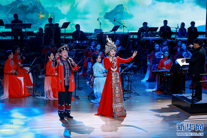 图为23日晚主场展演活动现场。新华网发（赵军摄）