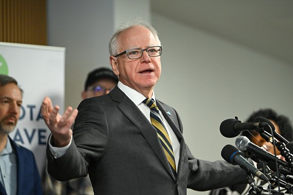 美明州州长要求联邦政府结束针对该州的“报复性行动”