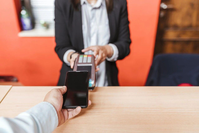 手机“贴一贴”可能无形中泄密 国家安全部最新披露