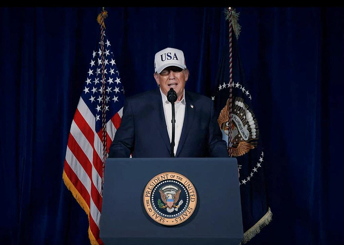 特朗普称同意与伊朗新领导层对话