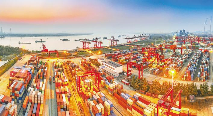 ҹĻ�µ��人���߸ۼ�װ����ͷ������װж��æ���򡣣������ձ�ȫý���� Ѧ�� �㣩