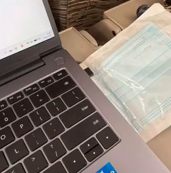 视频截图。图源：潇湘晨报