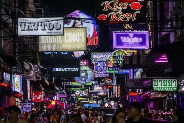 美国航母来了,泰国心情很复杂
