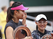 法网女双段莹莹赛后哽咽落泪