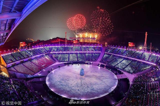 52/93           2018年2月9日,韩国,2018平昌冬奥会开幕式正在举行.