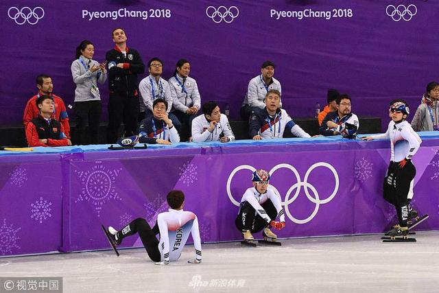 韩国江陵,2018平昌冬奥会短道速滑男子5000米接力决赛,韩国队摔出跑道