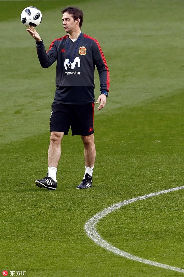 当地时间2018年3月26日，西班牙马德里，足球友谊赛前瞻，西班牙训练备战。