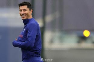 国安尚未与任何教练签约 踢亚泰将定斯坦利去留