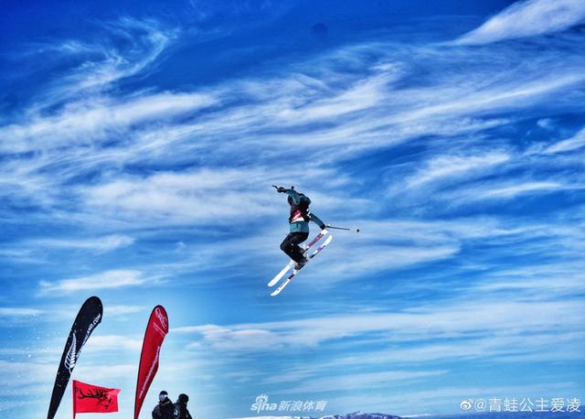 滑雪美女谷爱凌16天内夺3冠