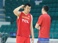 中国男篮蓝队备战俄罗斯