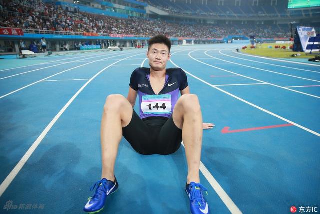 15           9月3日,第十三届全运会男子100米决赛:谢震业以10秒