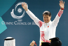 亚运女子飞碟多向张鑫秋夺冠