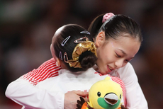 亚运女子平衡木陈一乐夺冠