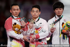 亚运双杠邹敬园肖若腾包揽金银